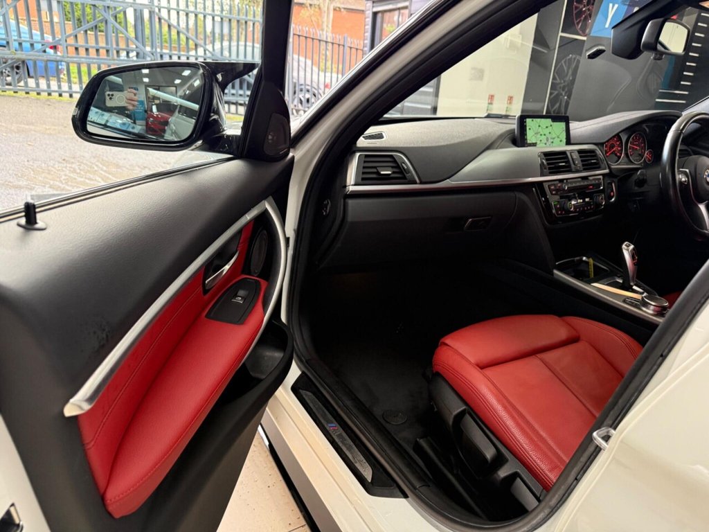 Used BMW 3 Series 2018 for sale - 76536039: Photo 10