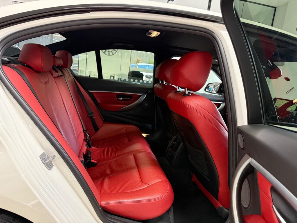 Used BMW 3 Series 2018 for sale - 76536039: Photo 32