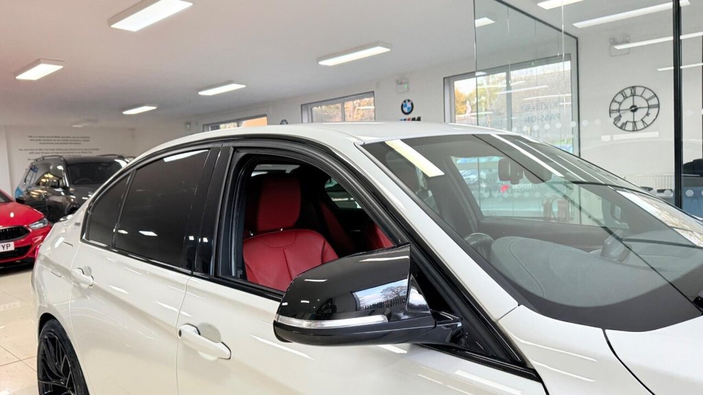 Used BMW 3 Series 2018 for sale - 76536039: Photo 44