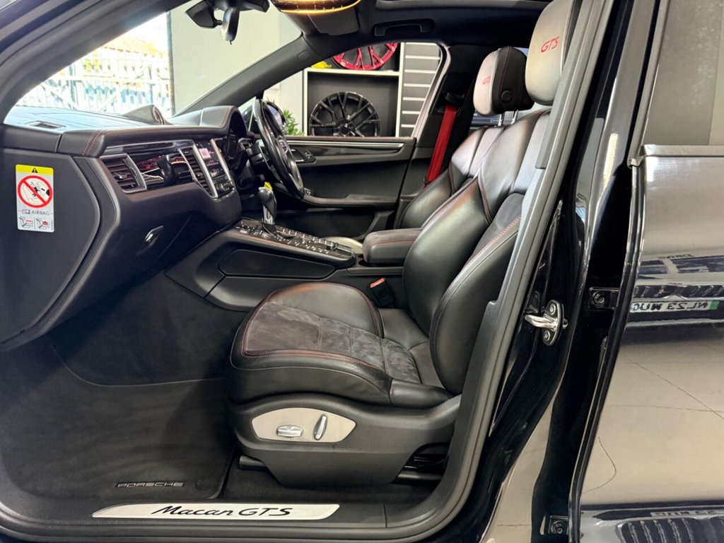 Used Porsche Macan 2017 for sale - 78145238: Photo 40