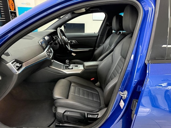 Used BMW 3 Series 2022 for sale - 76256216: Photo 3