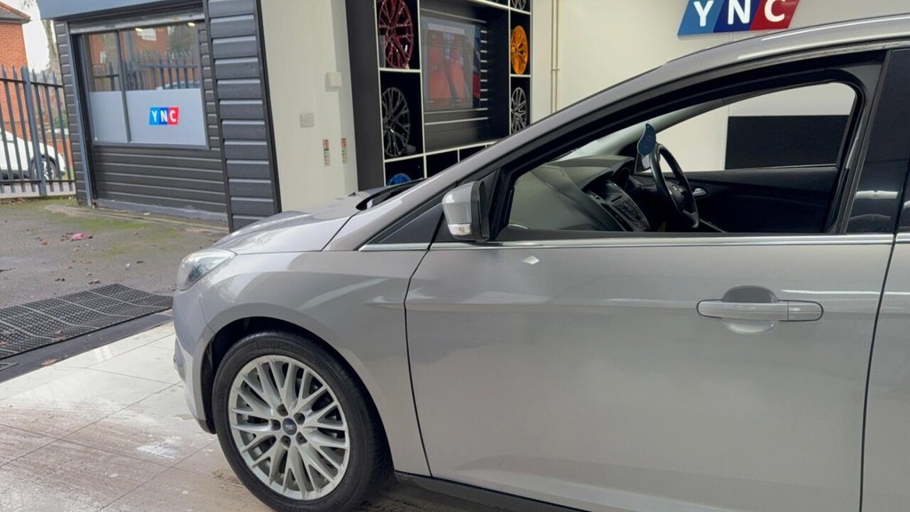 Used Ford Focus 2011 for sale - 77200103: Photo 10