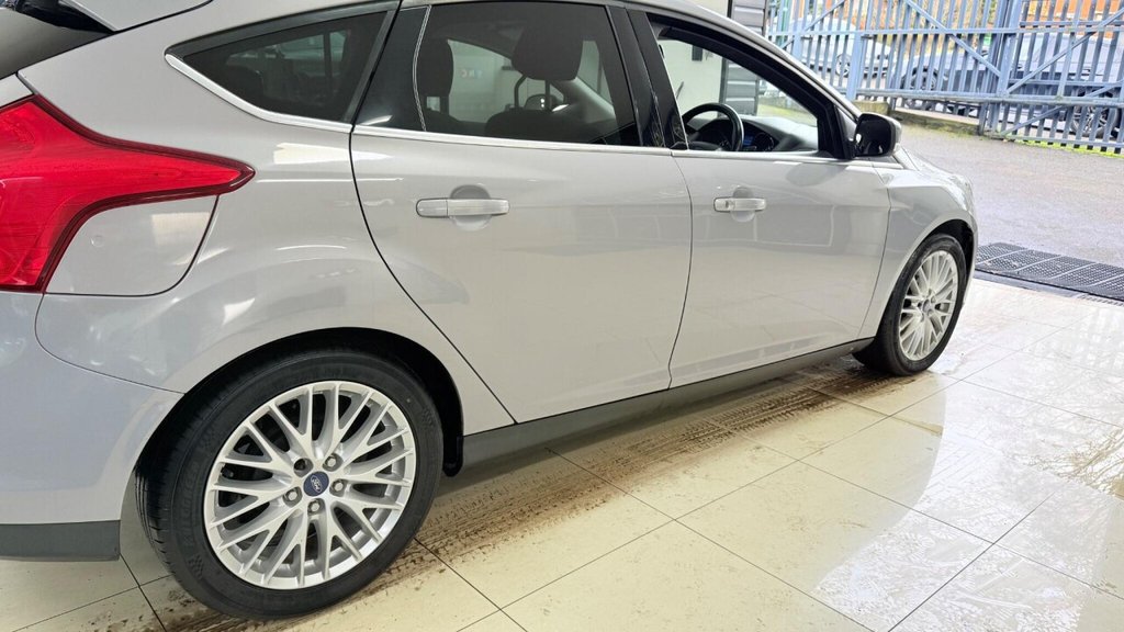 Used Ford Focus 2011 for sale - 77200103: Photo 11