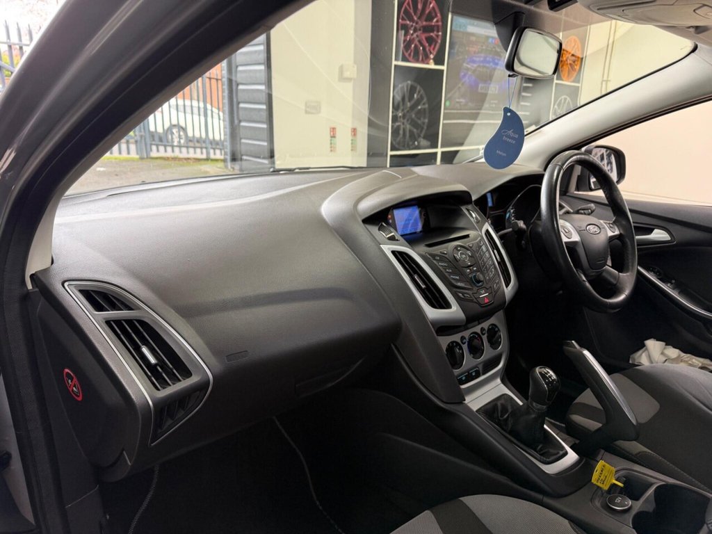 Used Ford Focus 2011 for sale - 77200103: Photo 24