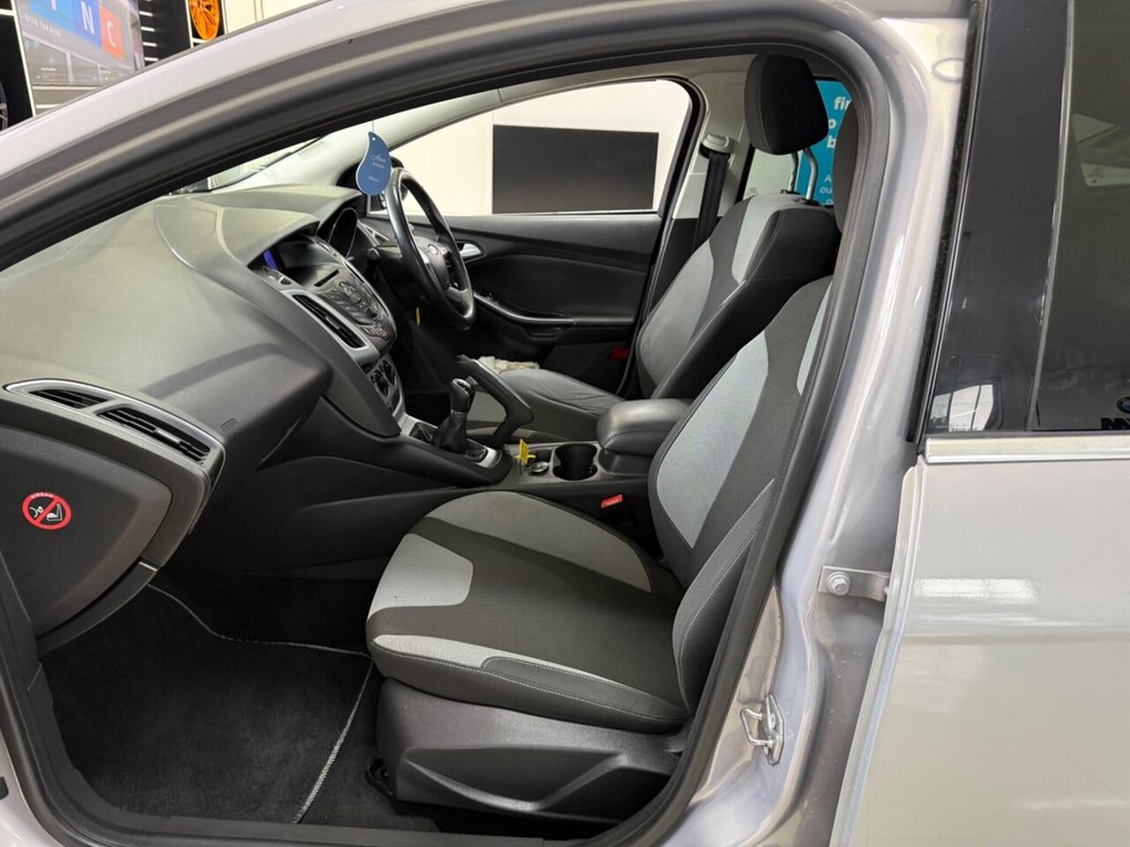 Used Ford Focus 2011 for sale - 77200103: Photo 3