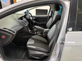 Used Ford Focus 2011 for sale - 77200103: Photo