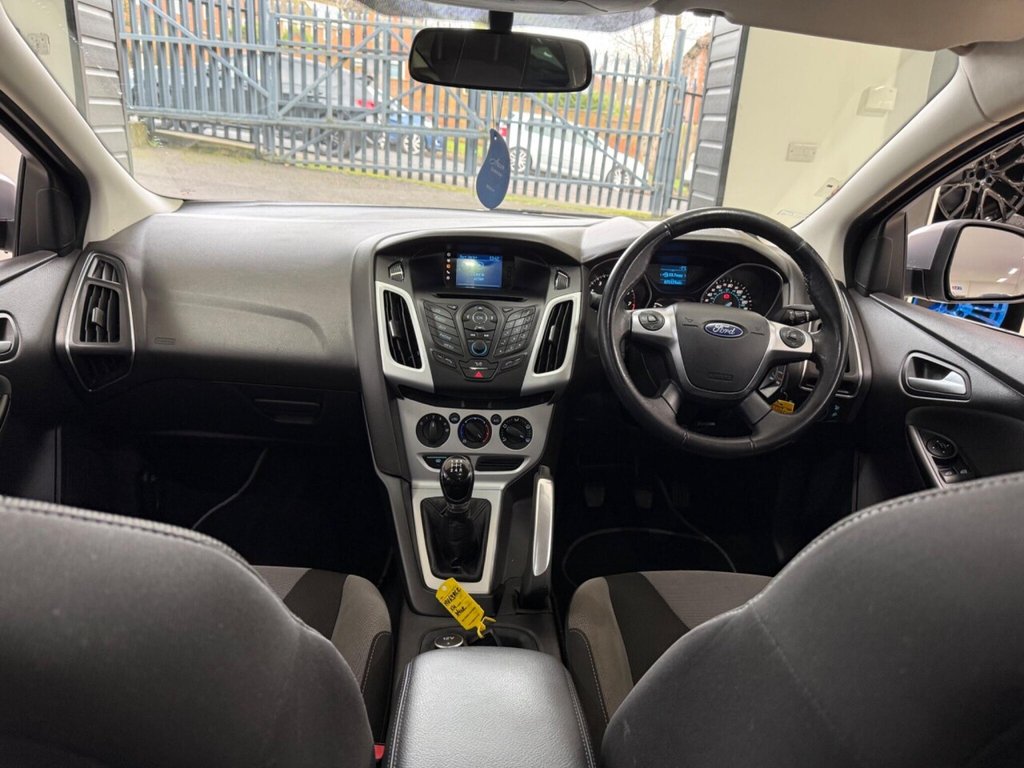 Used Ford Focus 2011 for sale - 77200103: Photo 9