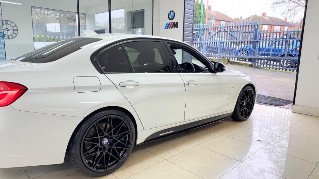 Used BMW 3 Series 2017 for sale - 77328304: Photo 13