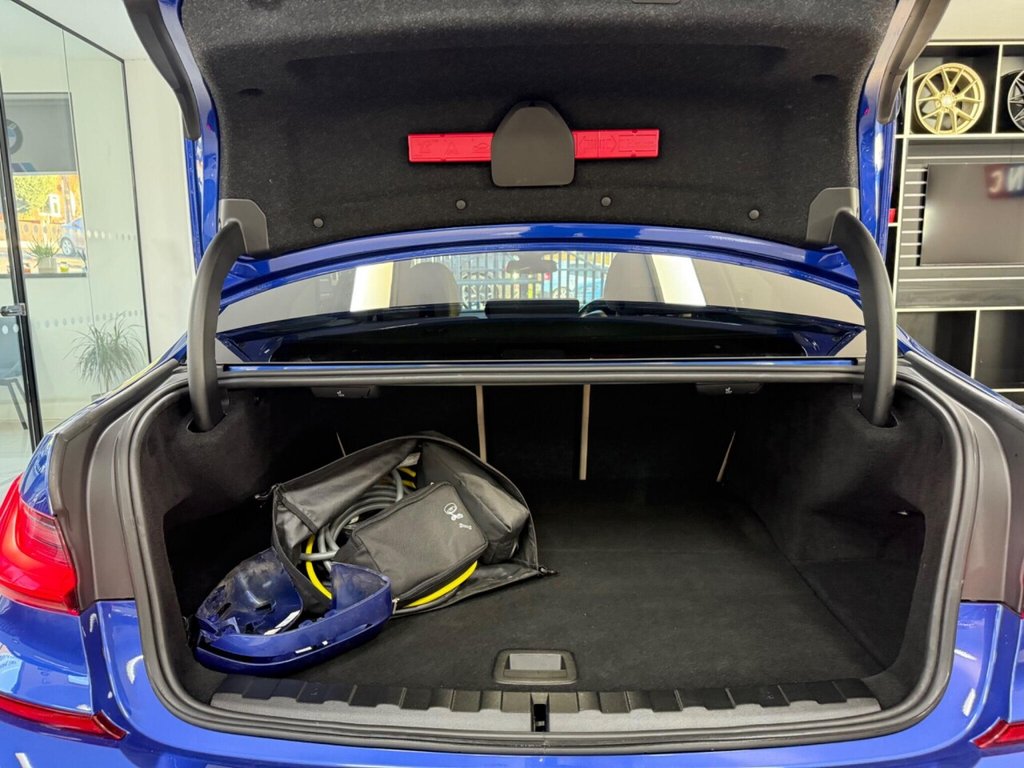 Used BMW 3 Series 2020 for sale - 76901075: Photo 35