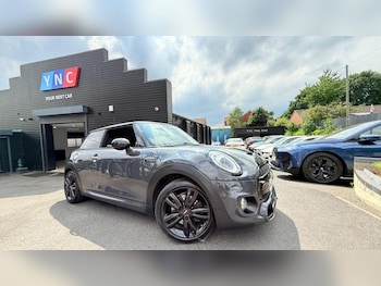 Used MINI Hatch 2018 for sale - 75830992: Photo