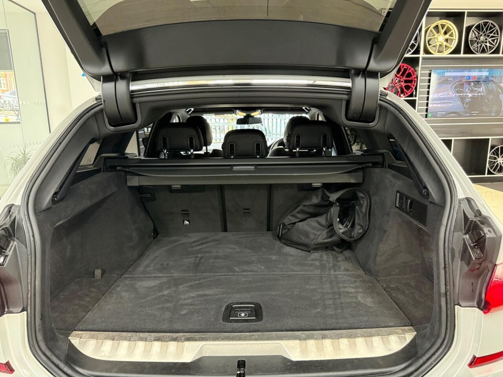 Used BMW 3 Series 2021 for sale - 77498739: Photo 33