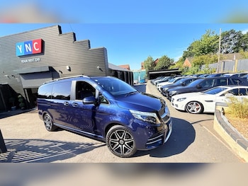 Used Mercedes-Benz V-Class 2022 for sale - 79493594: Photo