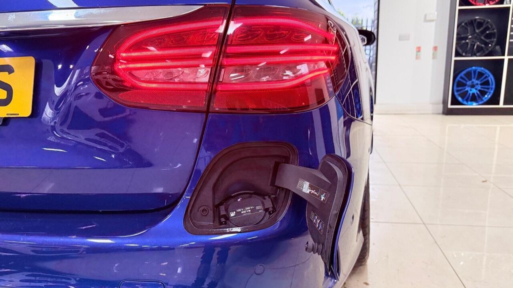 Used Mercedes-Benz C Class 2020 for sale - 76950559: Photo 28