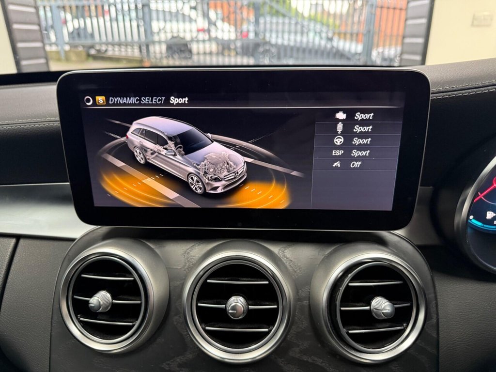 Used Mercedes-Benz C Class 2020 for sale - 76950559: Photo 30