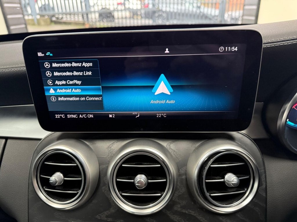 Used Mercedes-Benz C Class 2020 for sale - 76950559: Photo 31