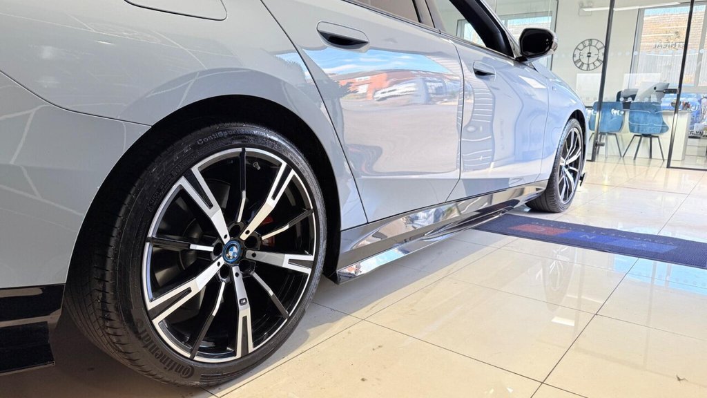 Used BMW 5 Series 2024 for sale - 77920592: Photo 10