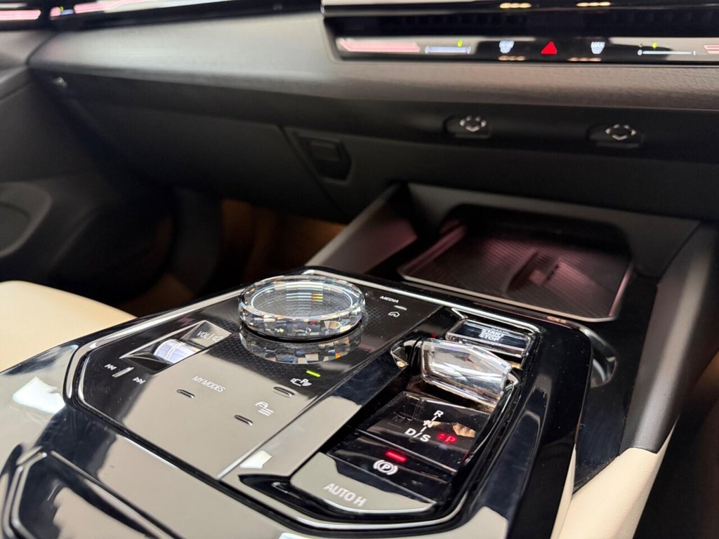 Used BMW 5 Series 2024 for sale - 77920592: Photo 24