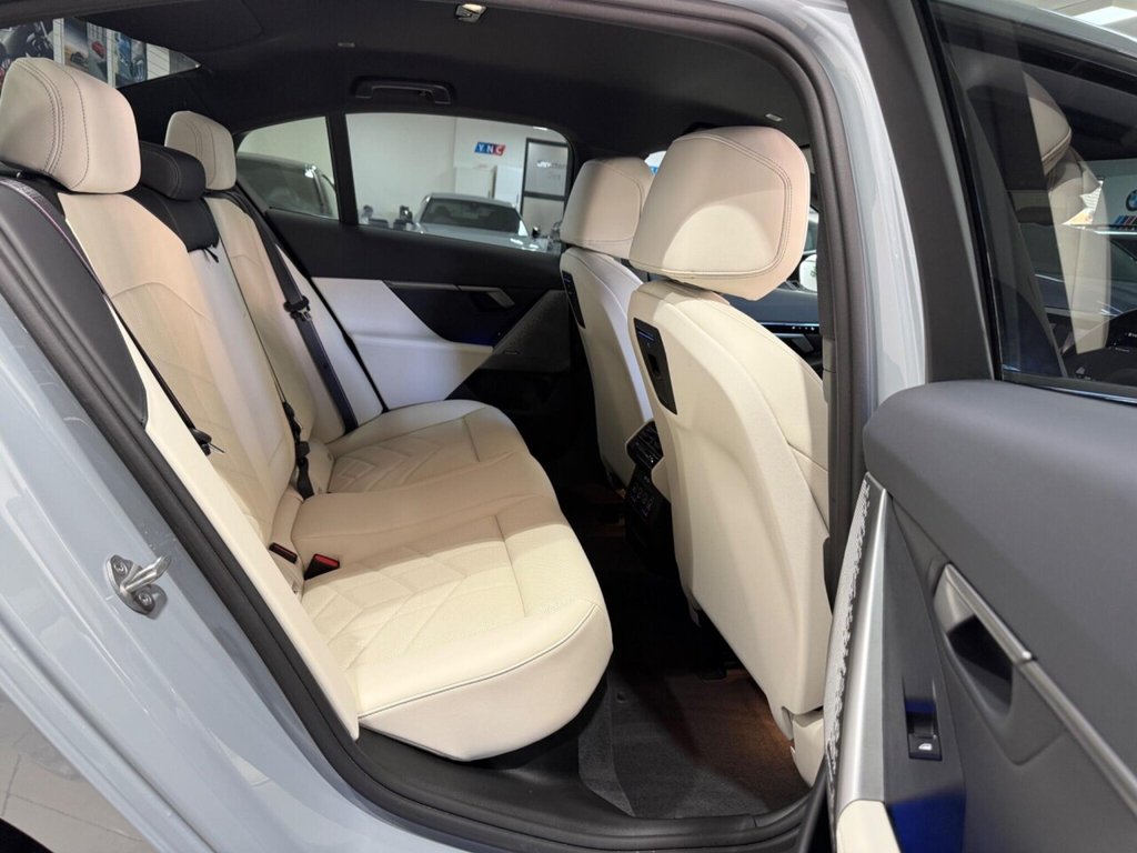 Used BMW 5 Series 2024 for sale - 77920592: Photo 45