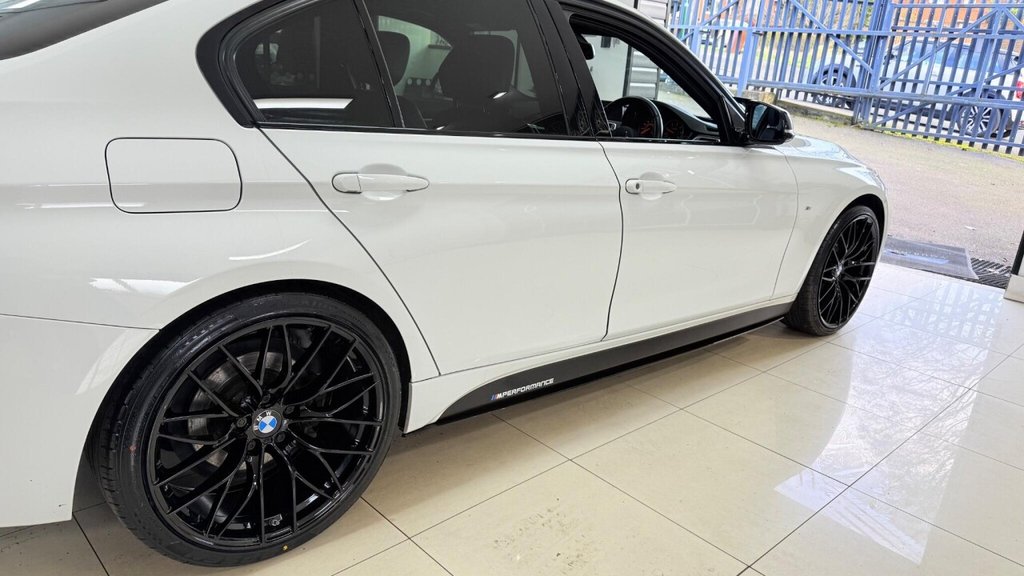 Used BMW 3 Series 2018 for sale - 77642814: Photo 11
