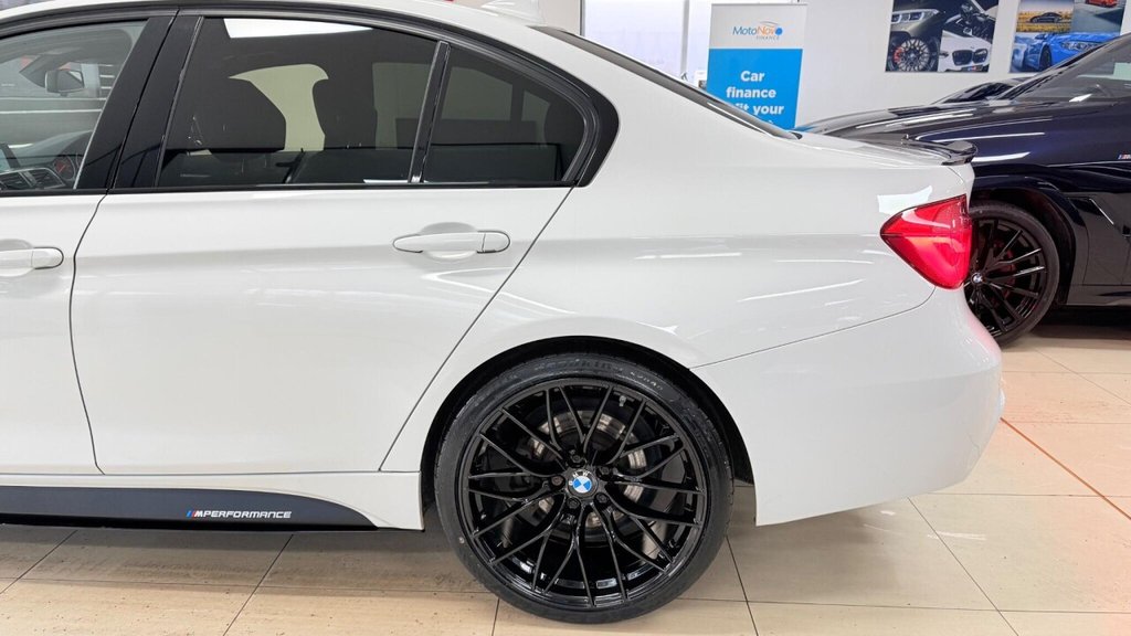 Used BMW 3 Series 2018 for sale - 77642814: Photo 32