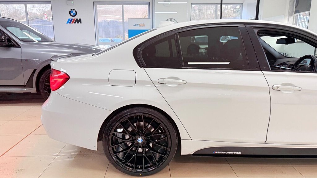 Used BMW 3 Series 2018 for sale - 77642814: Photo 36