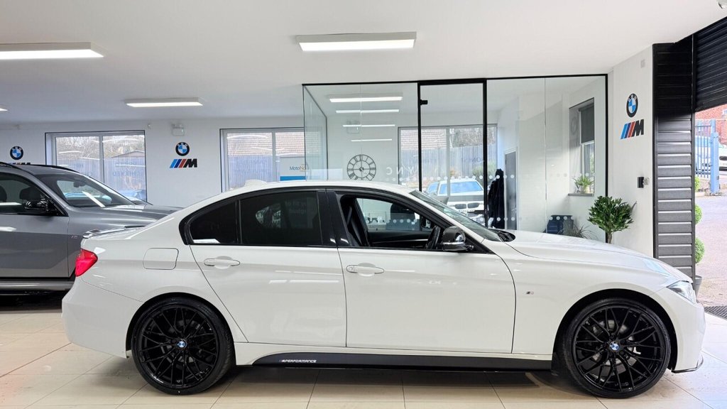 Used BMW 3 Series 2018 for sale - 77642814: Photo 38