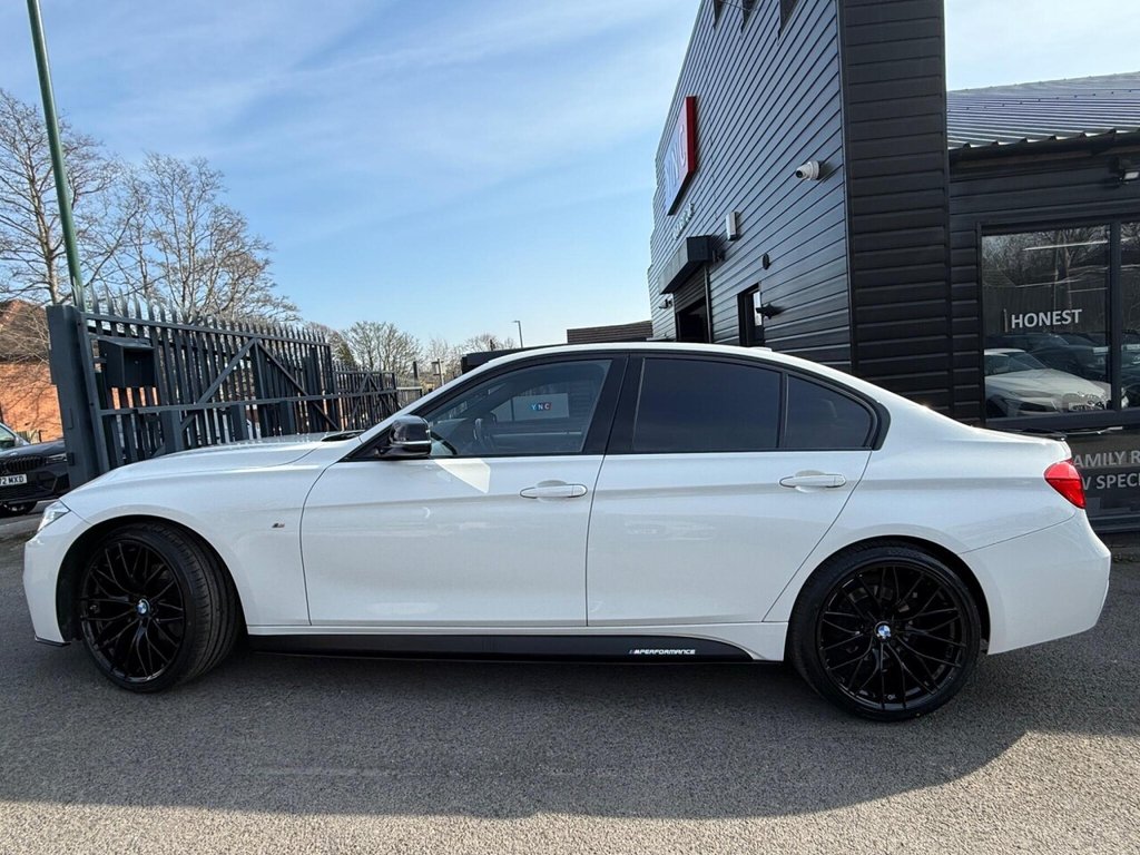Used BMW 3 Series 2018 for sale - 77952828: Photo 2