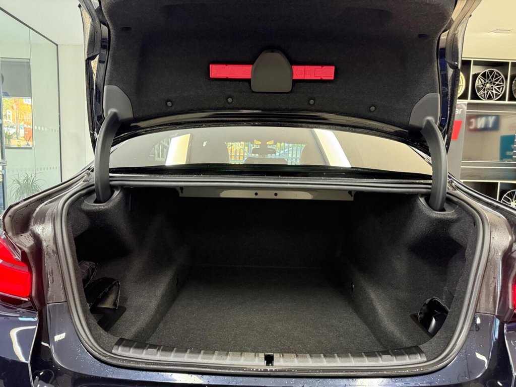 Used BMW 5 Series 2022 for sale - 76740672: Photo 39