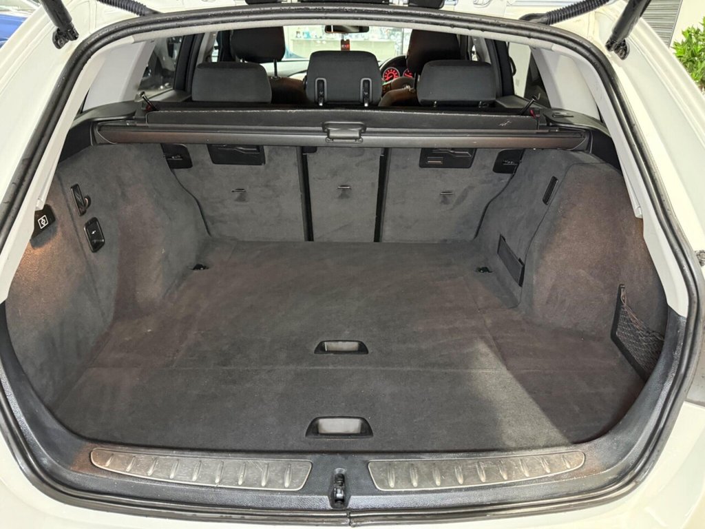 Used BMW 3 Series 2017 for sale - 77976626: Photo 32