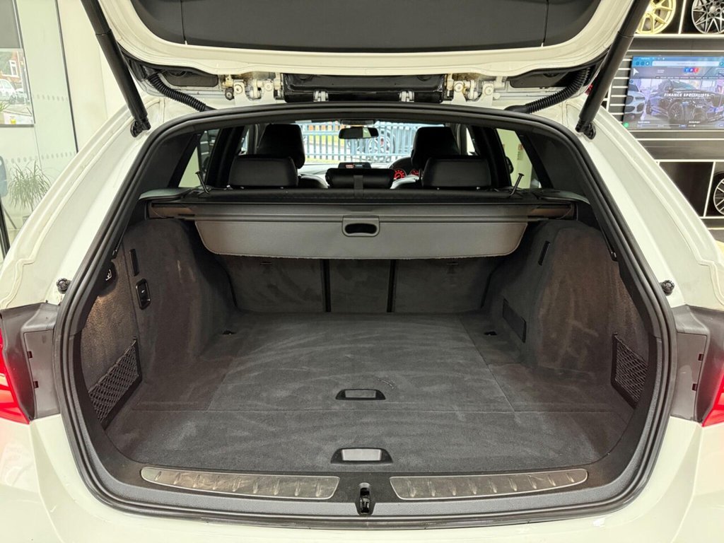 Used BMW 3 Series 2018 for sale - 77171913: Photo 30