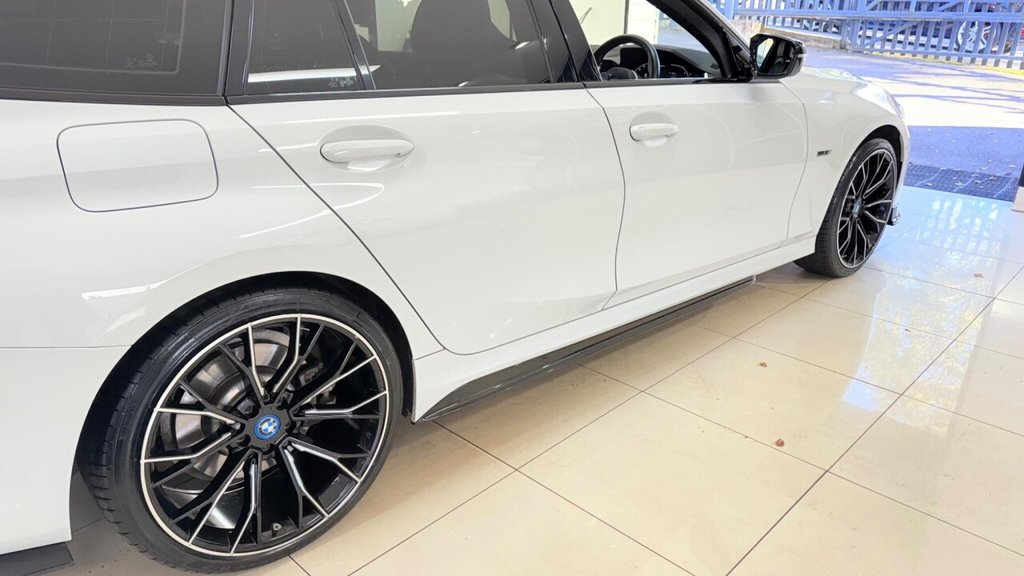 Used BMW 3 Series 2021 for sale - 76380048: Photo 11