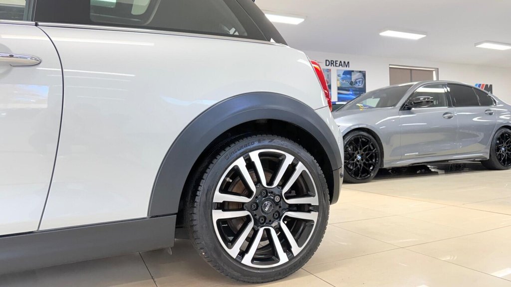 Used MINI Hatch 2021 for sale - 77356297: Photo 11