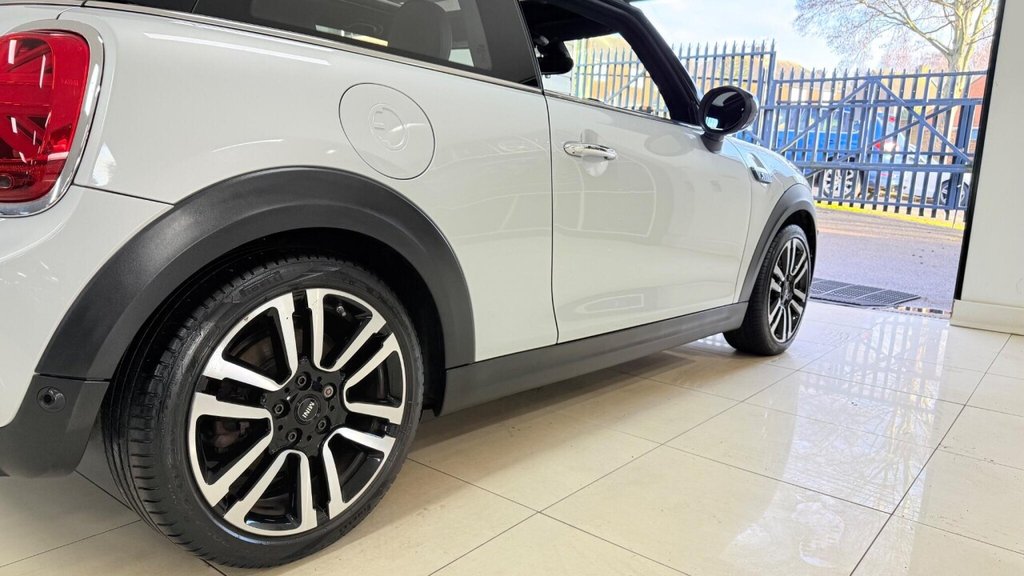 Used MINI Hatch 2021 for sale - 77356297: Photo 13