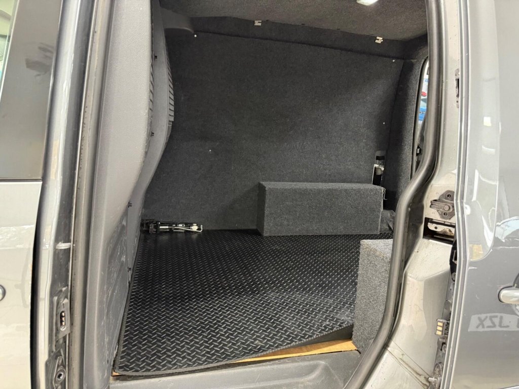 Used Volkswagen Caddy 2014 for sale - 76406925: Photo 21