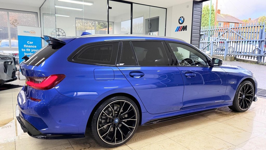 Used BMW 3 Series 2021 for sale - 77521210: Photo 2