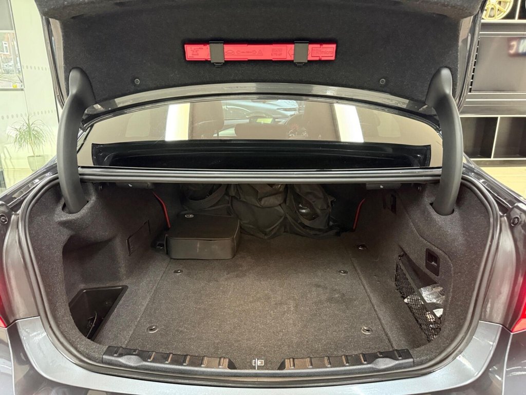 Used BMW 3 Series 2018 for sale - 77408561: Photo 37