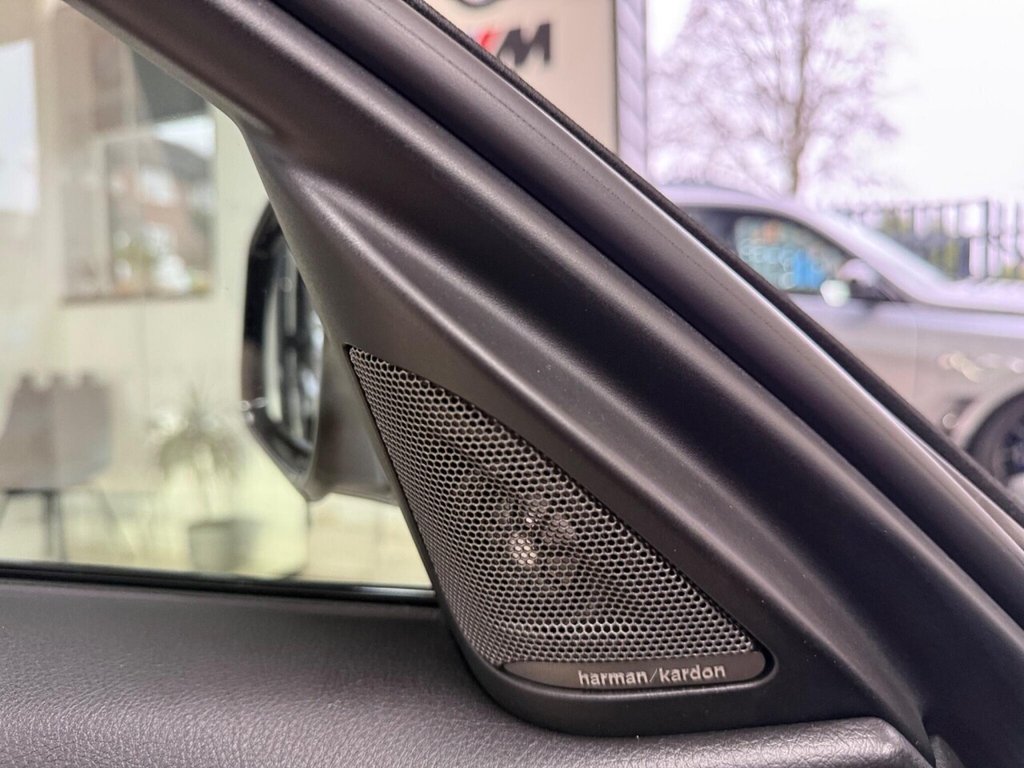 Used BMW 3 Series 2018 for sale - 77408561: Photo 40