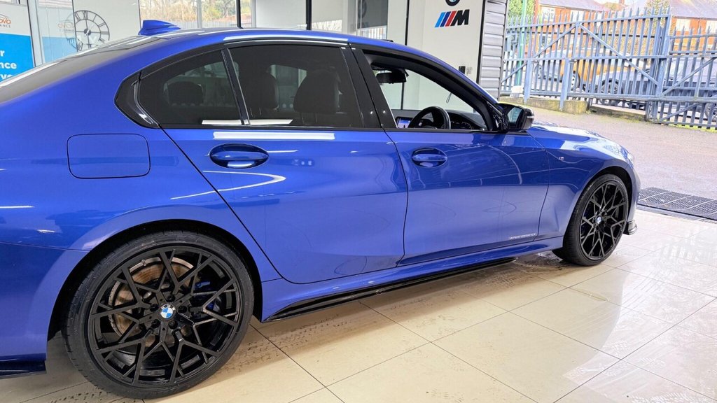 Used BMW 3 Series 2019 for sale - 77200055: Photo 12
