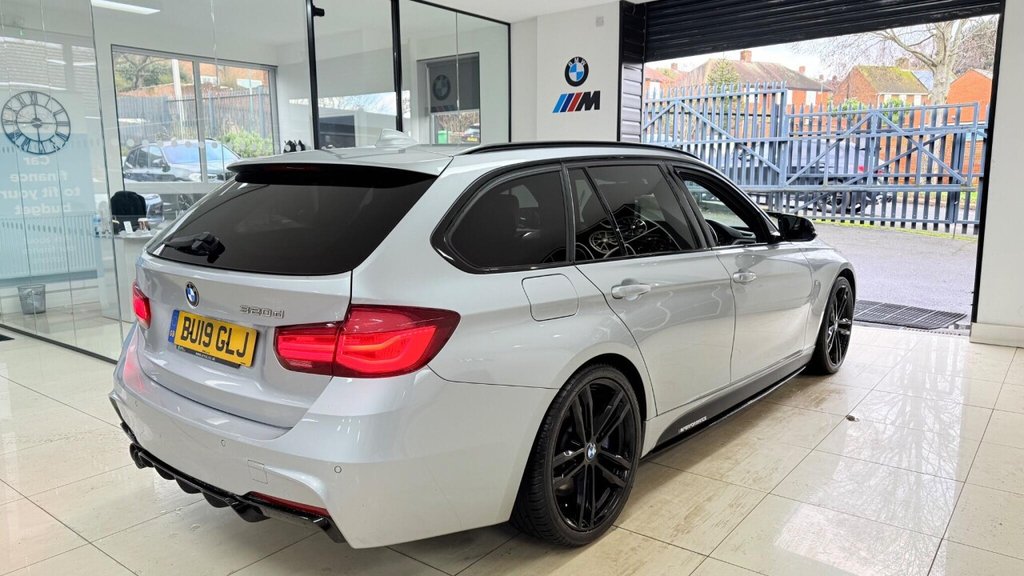 Used BMW 3 Series 2019 for sale - 77263691: Photo 2