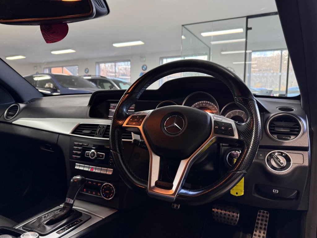 Used Mercedes-Benz C Class 2012 for sale - 77836091: Photo 16