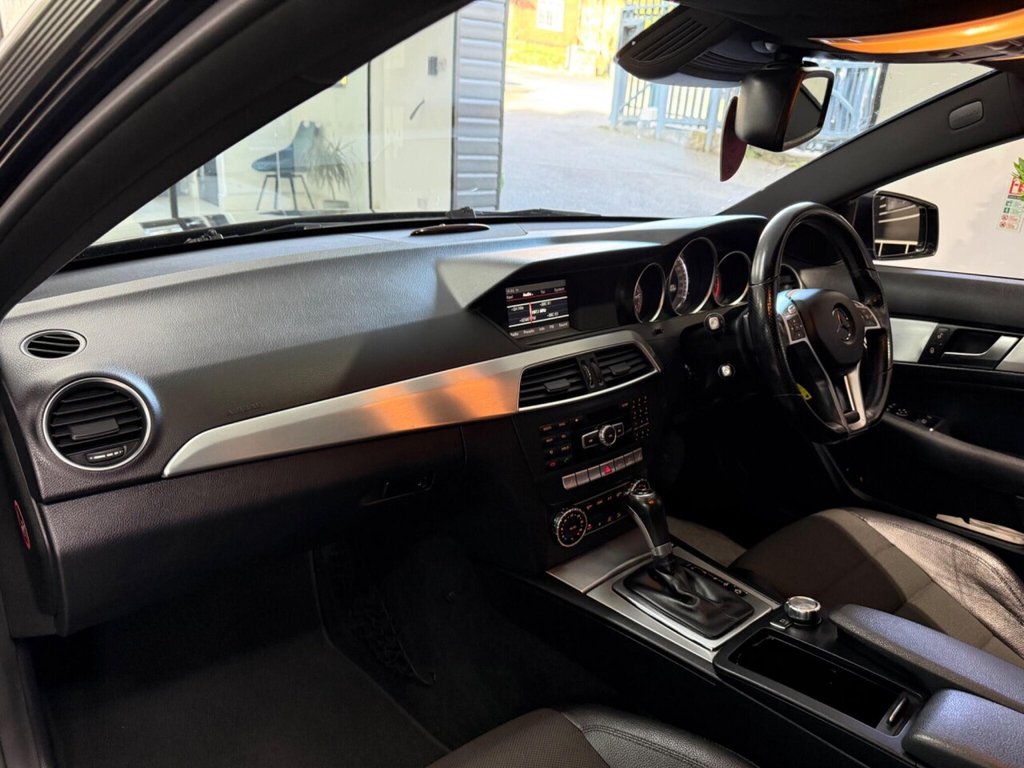 Used Mercedes-Benz C Class 2012 for sale - 77836091: Photo 19