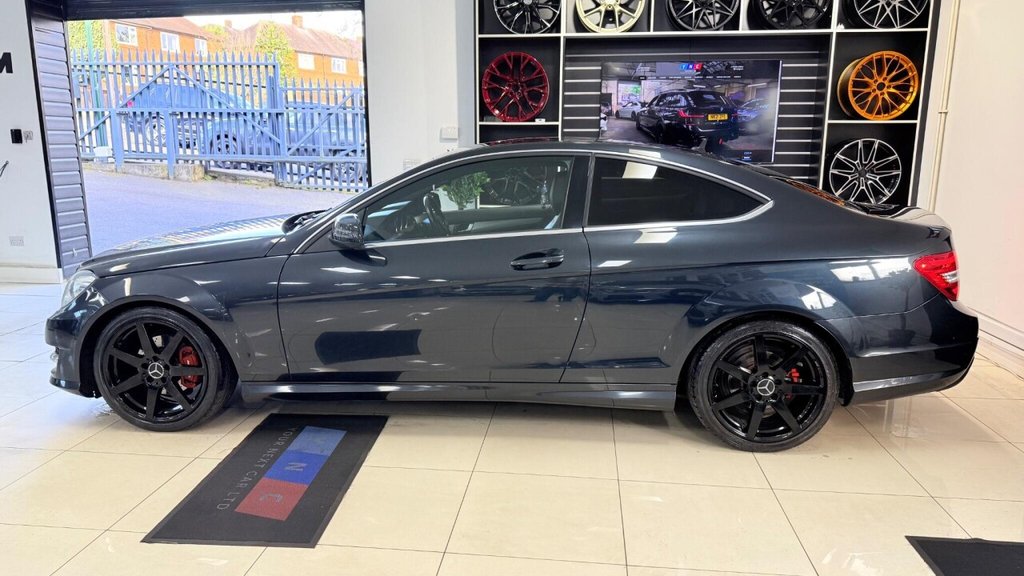 Used Mercedes-Benz C Class 2012 for sale - 77836091: Photo 22