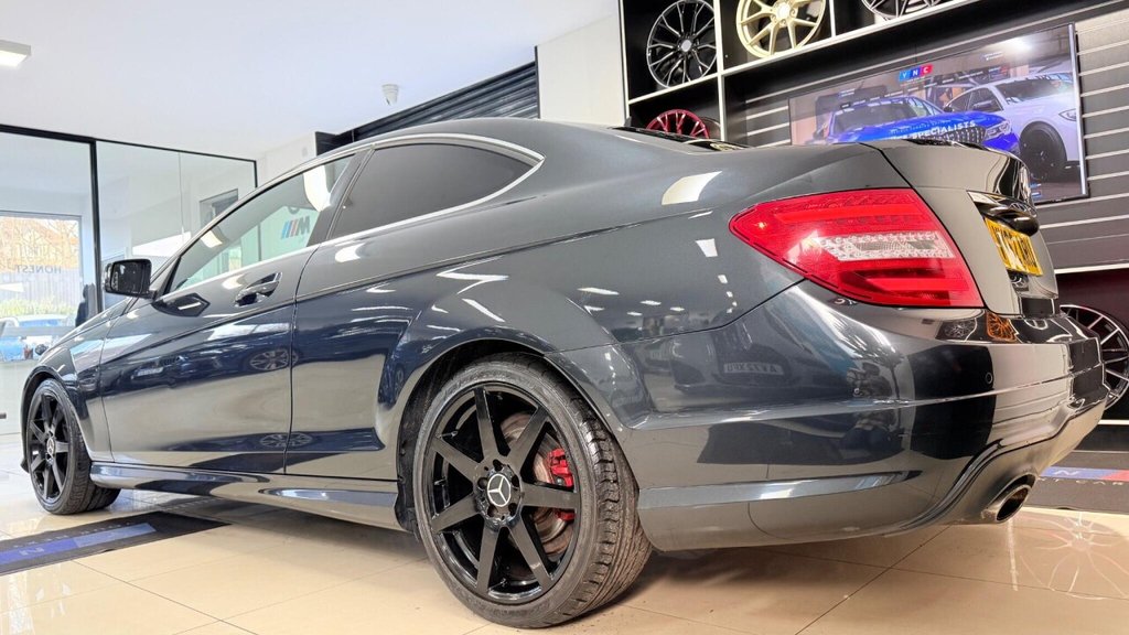 Used Mercedes-Benz C Class 2012 for sale - 77836091: Photo 24