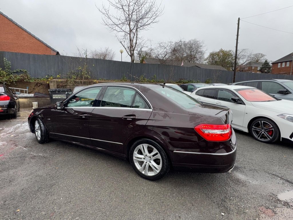 Used Mercedes-Benz E Class 2012 for sale - 76590896: Photo 2