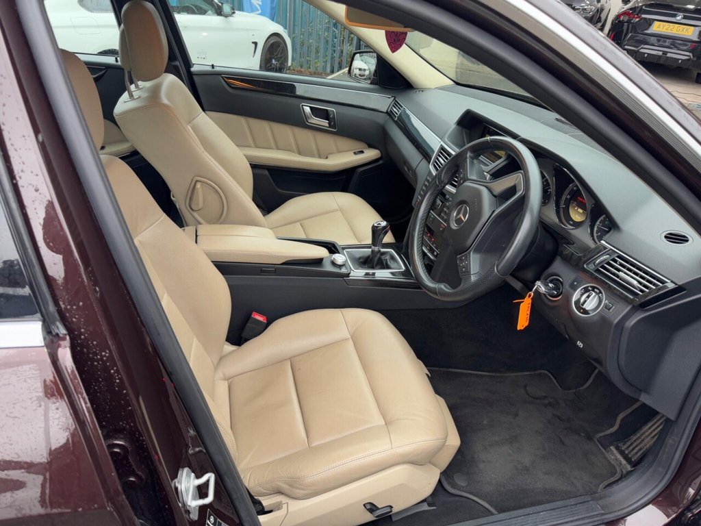 Used Mercedes-Benz E Class 2012 for sale - 76590896: Photo 21