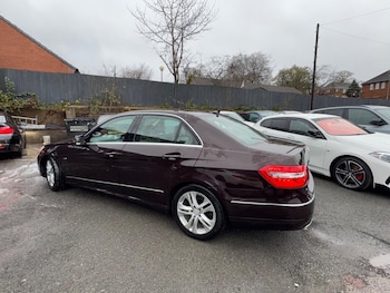 Used Mercedes-Benz E Class 2012 for sale - 76590896: Photo