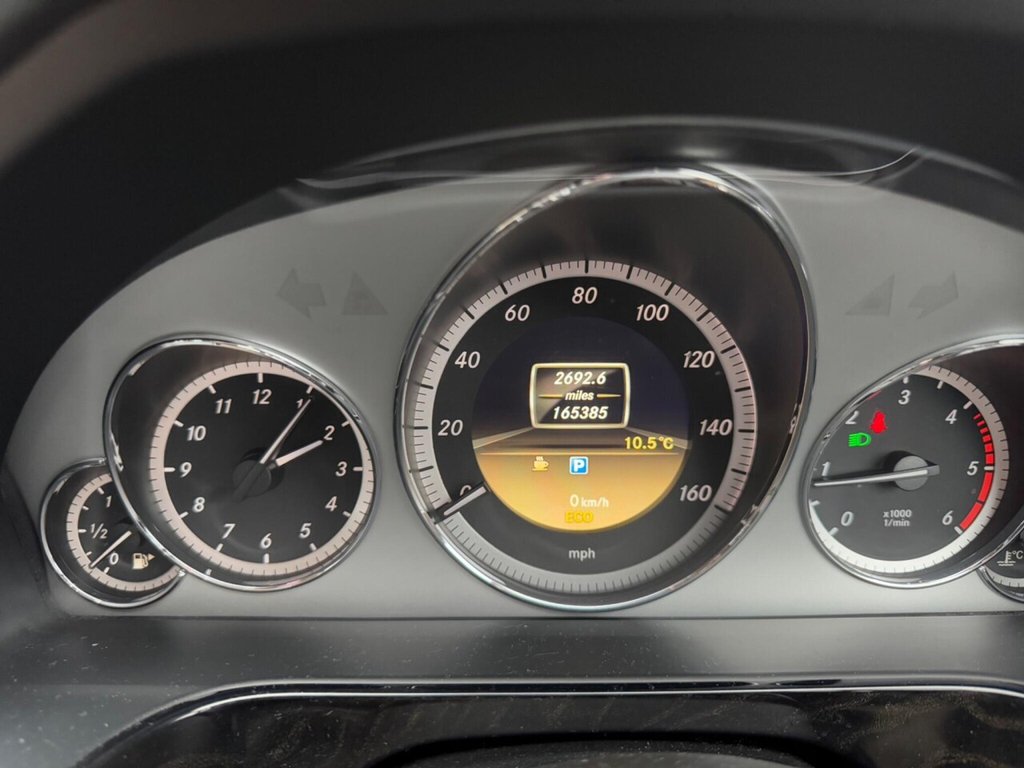 Used Mercedes-Benz E Class 2012 for sale - 76590896: Photo 33