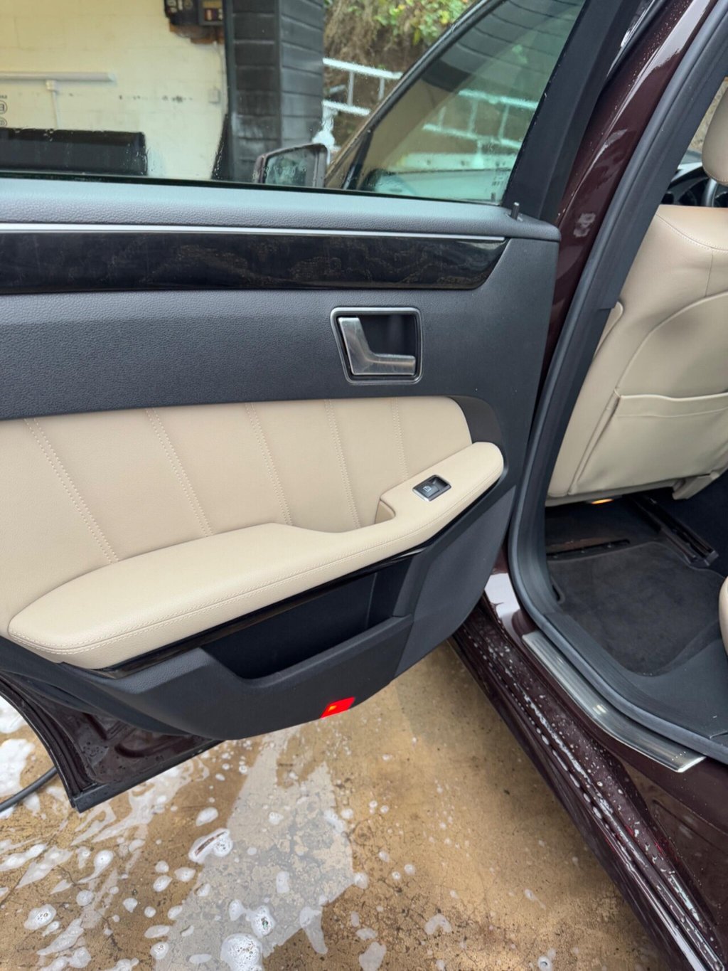 Used Mercedes-Benz E Class 2012 for sale - 76590896: Photo 37