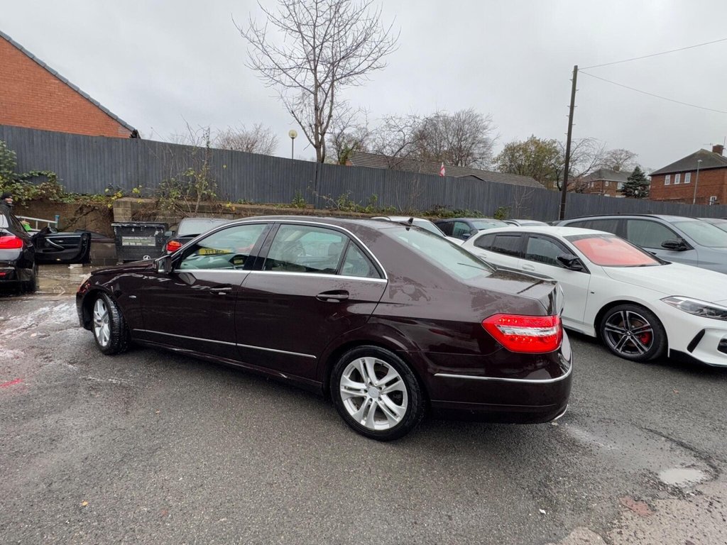 Used Mercedes-Benz E Class 2012 for sale - 76590896: Photo 8