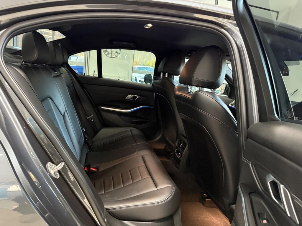 Used BMW 3 Series 2022 for sale - 76632229: Photo 31